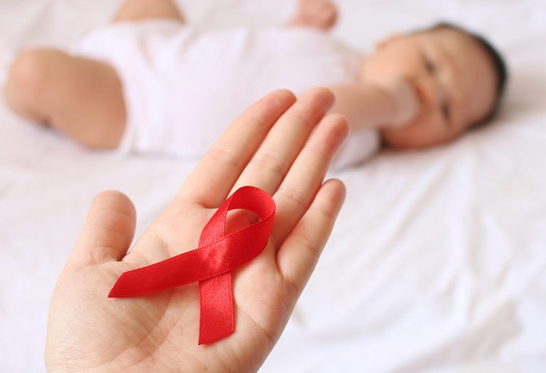ماذا لو كانت نتيجة الطفل إيجابية لاختبار فيروس نقص المناعة البشرية؟