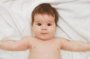 طفلكِ البالغ من العمر 12 أسبوعًا - النمو والعلامات البارزة والرعاية