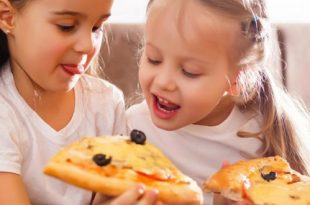 10 وصفات بيتزا صحية ولذيذة للأطفال
