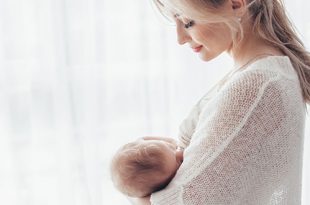 متى وكيف تتوقفين عن الرضاعة الطبيعية لطفلك