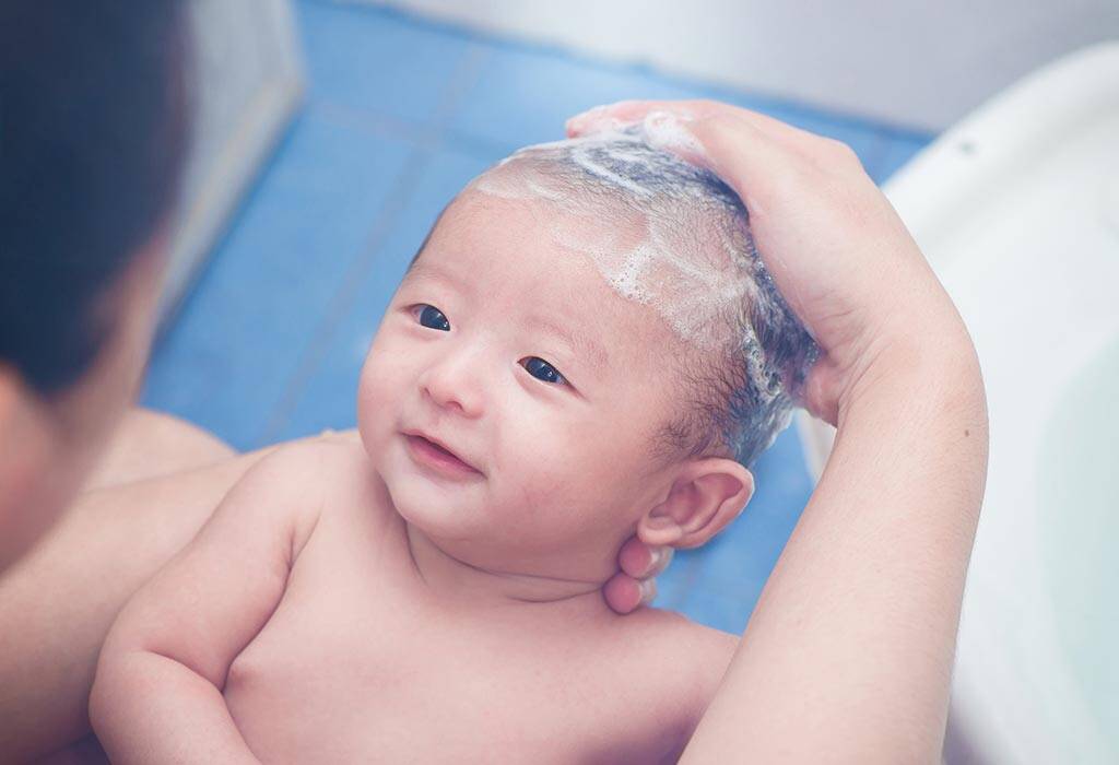 مساعدة سماوي معدني  10 نصائح فعالة للعناية بشعر الأطفال الرضع