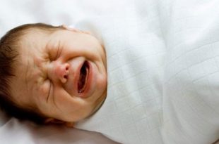 بكاء الطفل الرضيع: الأسباب والنصائح لتهدئة طفلك