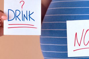 شرب الكحول أثناء الحمل - كيفية تجنبه وآثاره الضارة