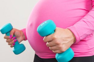 ١٠ تمارين فعالة أثناء الحمل لتسهيل الولادة الطبيعية