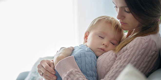 الرضاعة أثناء الإصابة بالحمى أو الزكام