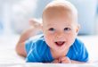 مخطط نمو الطفل الذكر الرضيع – من 0 إلى 12 شهرًا