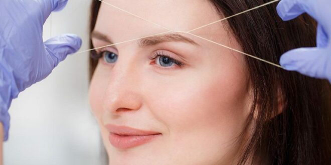 إزالة شعر الحواجب بالخيط أثناء الحمل